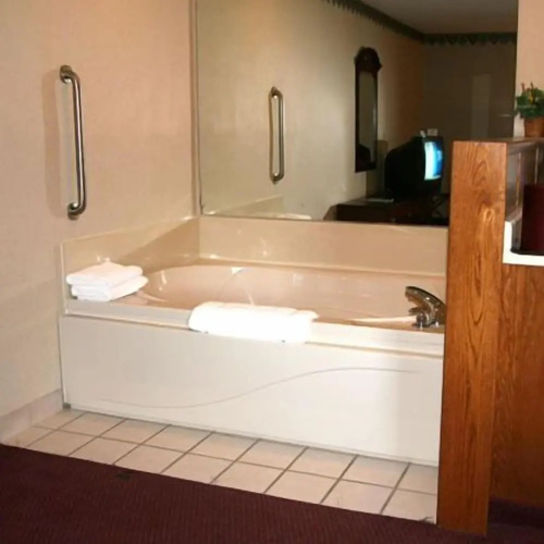 National Heritage Inn and Suites