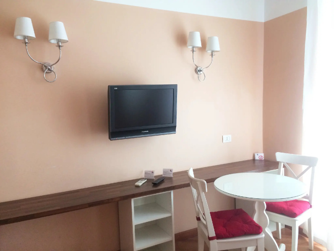 Luna Rossa Roma Guest House