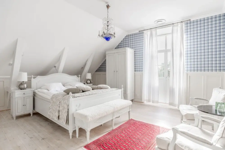2 Bedrooms Suite