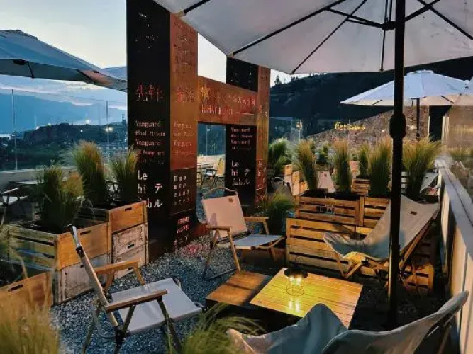 HIHAT Pioneer Art Hotel