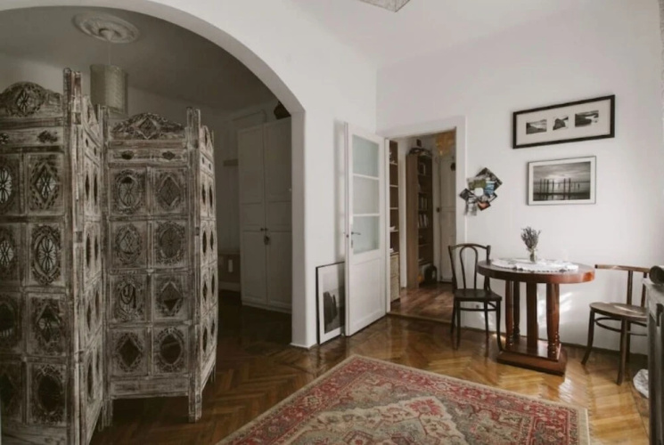 BPM - Beautiful Real Home In the Center
