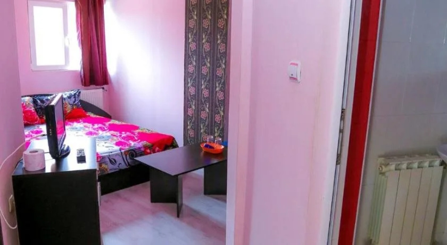 Hostel Shatrata