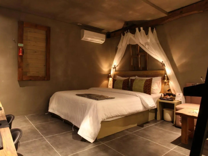 Mac Hotel