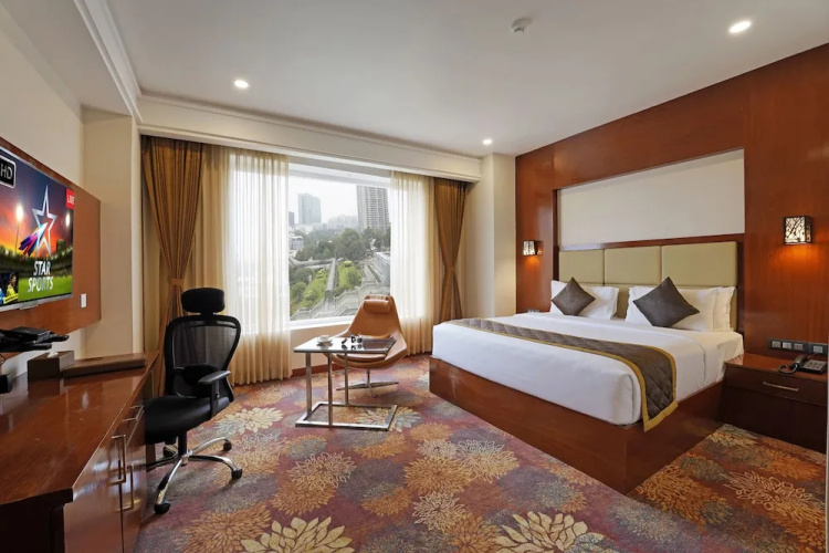 Kingston Hotel