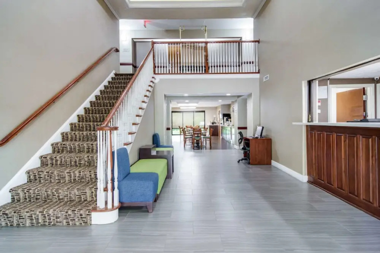 Comfort Inn - Canton