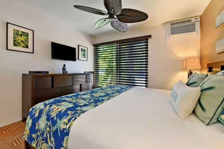 Aina Nalu A104 by RedAwning