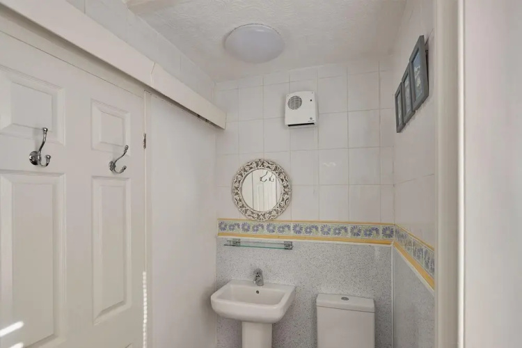 Apartment 4 at Khyber