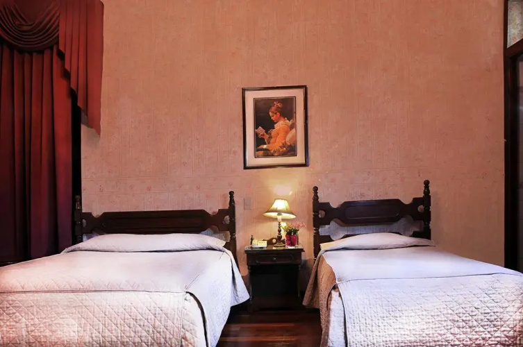 Capital Plaza Hotel