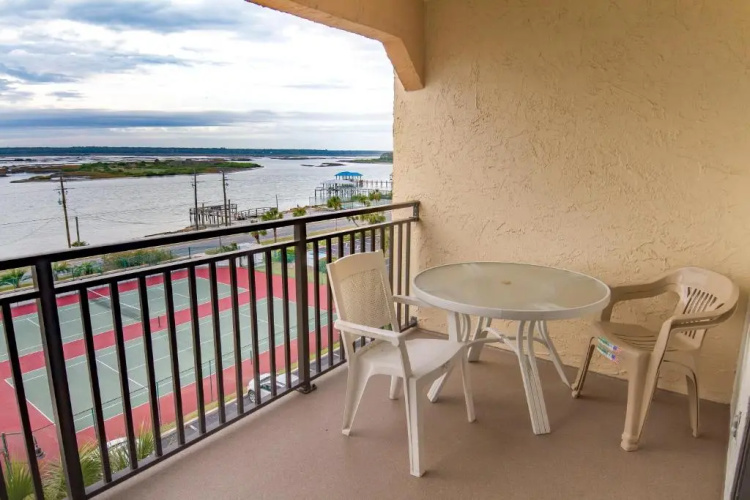 Windjammer 412, 3 Bedrooms, Sleeps 7, Ocean Front, 4th Floor, Elevator