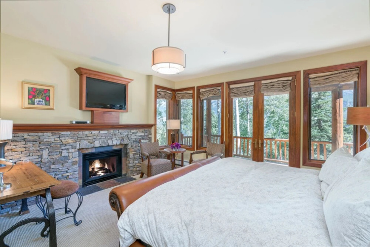 Crystal View by Exceptional Stays