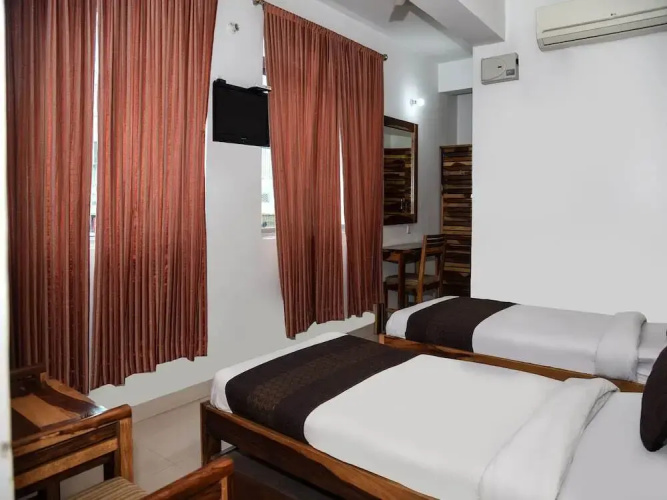 Hotel Laavish