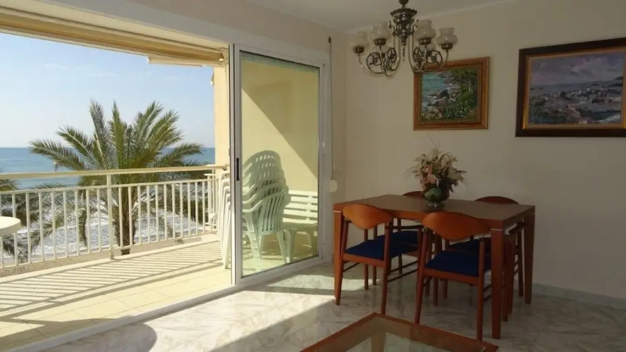 Seaviews Vilanova Apartament