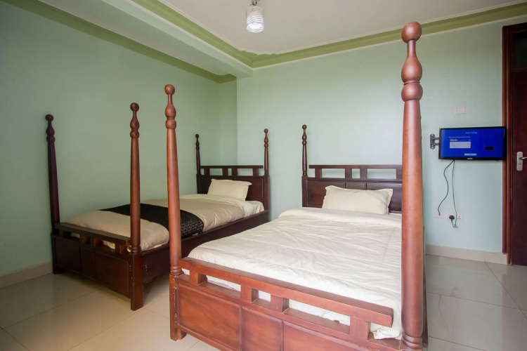 Tesh Hotel