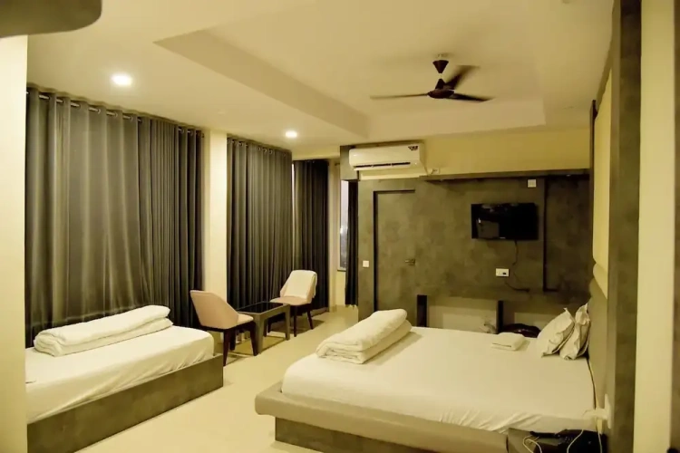 Executive Suite with city view