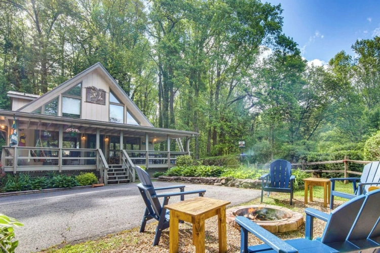 3 Bedrooms Cottage
