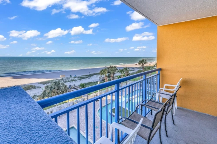 2 Bedrooms Comfort room with ocean view