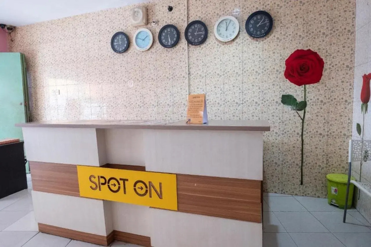 SPOT ON 2214 Wisma Jampea