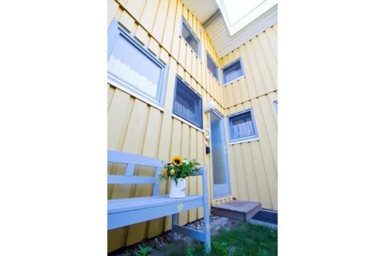 3 Bedrooms Cottage
