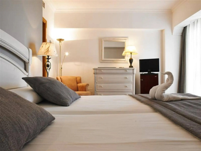 Universal Hotel Neptuno - Adults Only