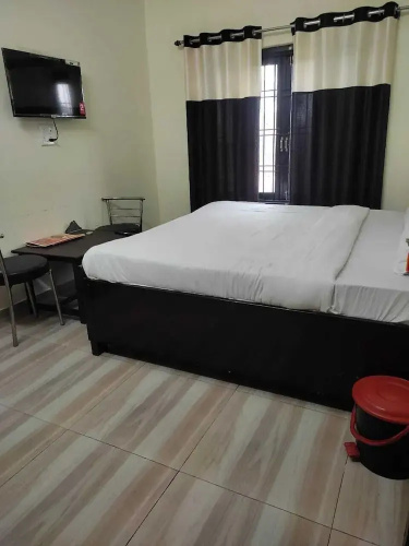 Wave Guest House