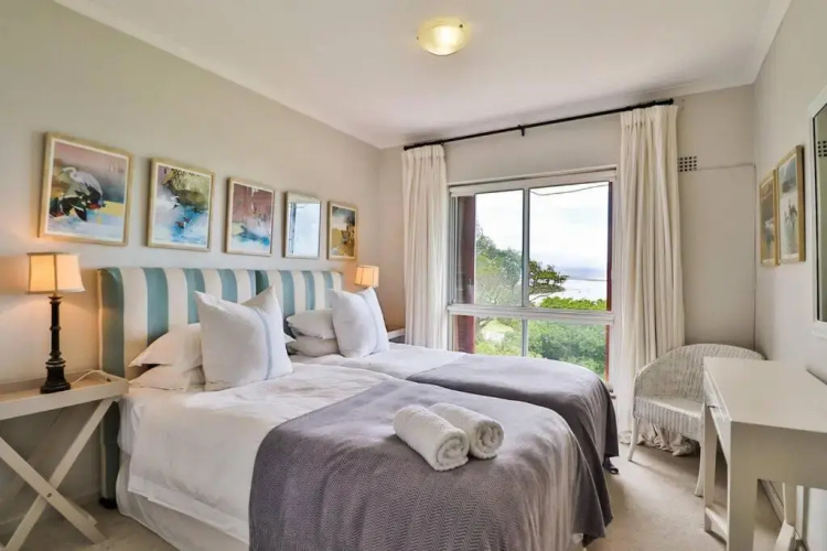 Beach House Plett Lookout