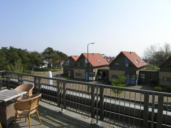 2 Bedrooms Quadruple Apartment