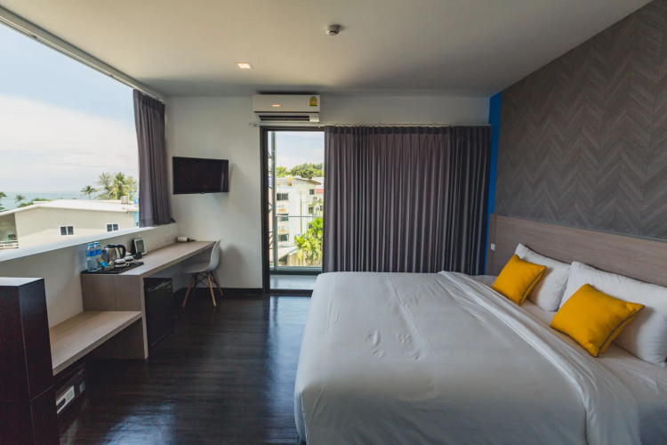 Wake Up Aonang Hotel