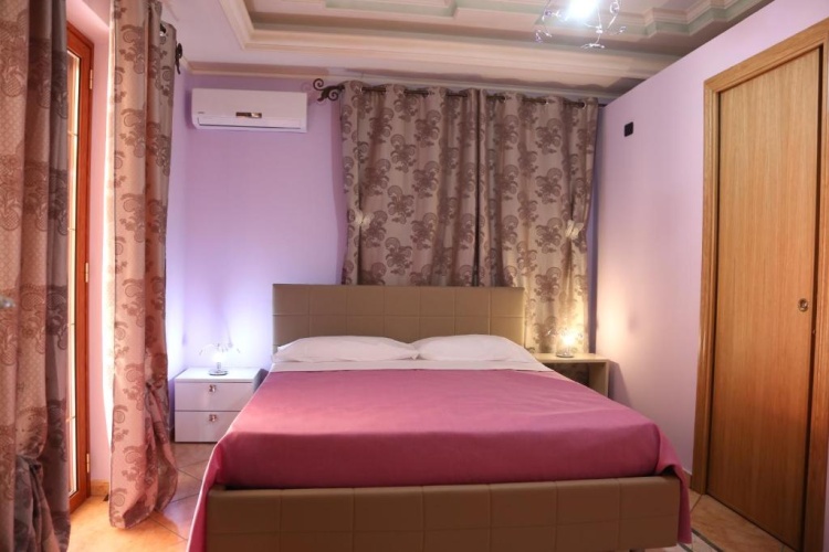 Deluxe room with balcony and with view