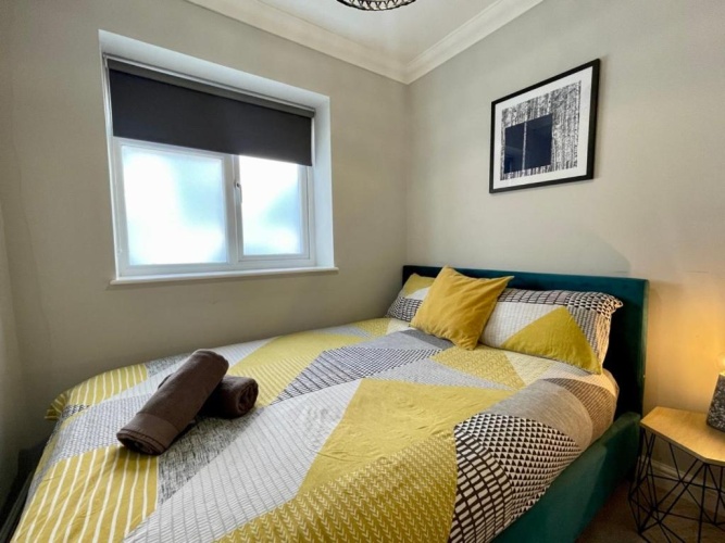 2 Bedrooms Apartment