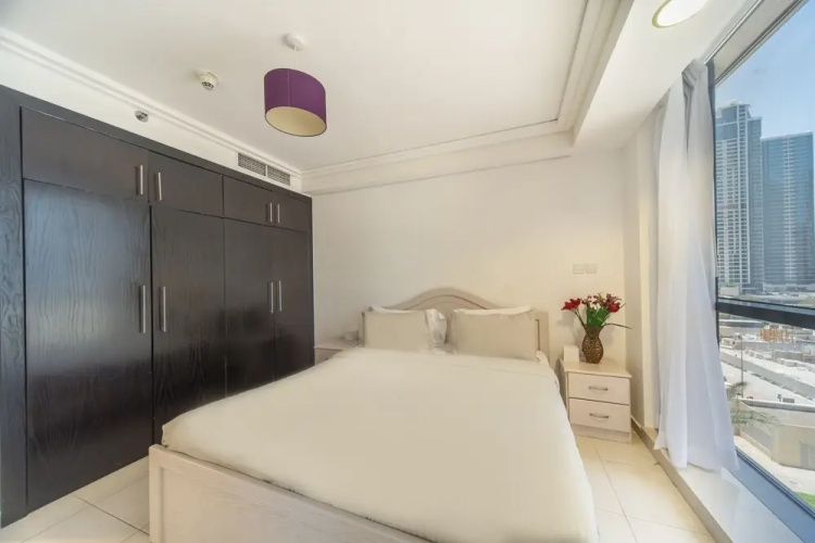 bnbme | Gold Crest Views | 2 BDR