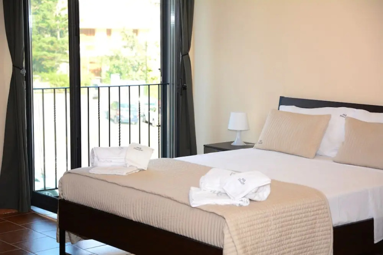 B&B BonLet
