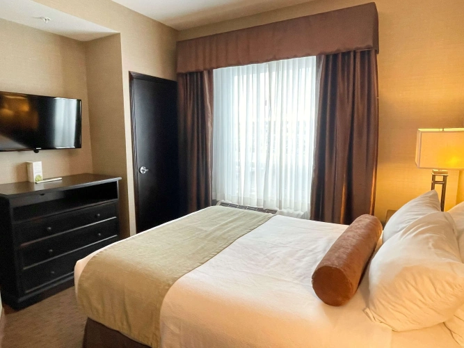 Double Suite
