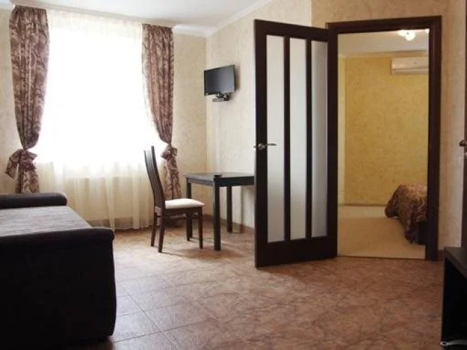Vlada Hotel