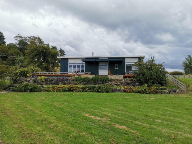3 Bedrooms Cottage