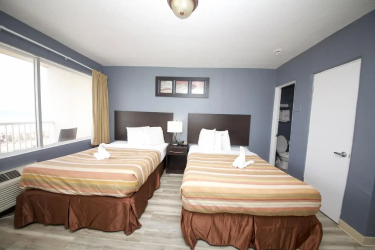 Beach House Inn