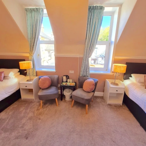 Standard Twin room