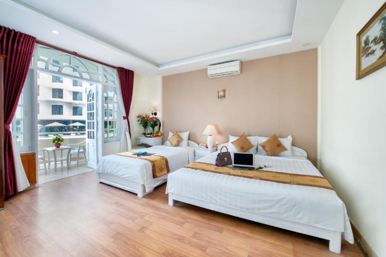 Family Suite with balcony