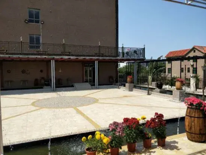 Jilong Bay Hotel