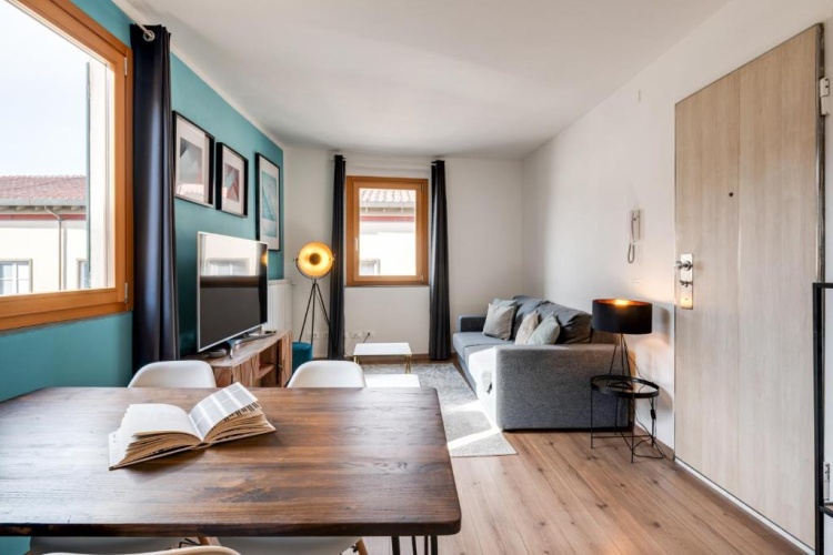 1 Bedroom Apartment
