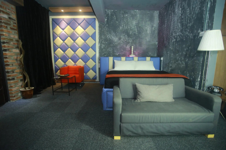 Bunker Hotel & Restaurant