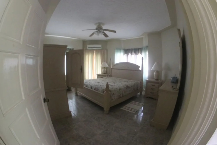 Royal Tower Suites