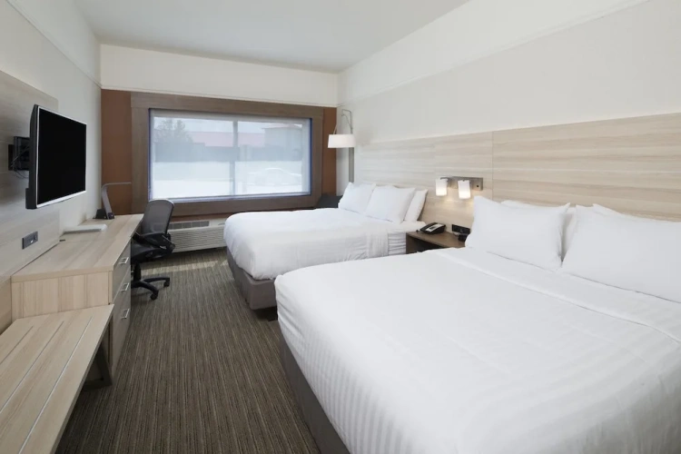 Quadruple Suite