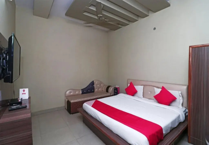 Elibrista By OYO Rooms