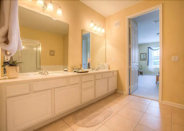 5049 Shoreway Loop #301