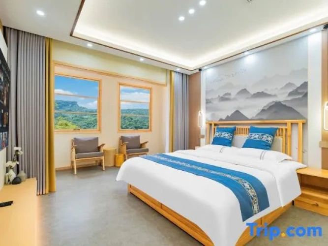 2 Bedrooms Deluxe Family Suite