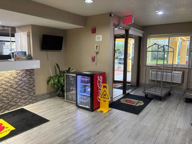 Super 8 Mundelein/libertyville Area - Highland Park, IL