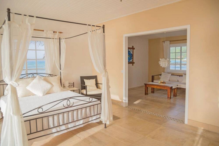 David's Beach Hotel
