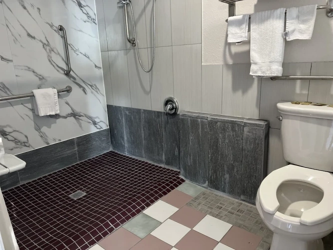 2 Bedrooms Economy Single room