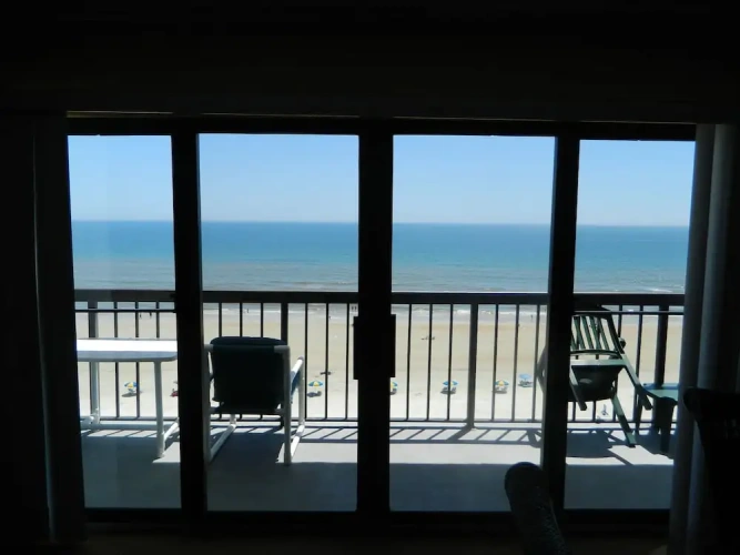 Standard Double Penthouse room with balcony and oceanfront
