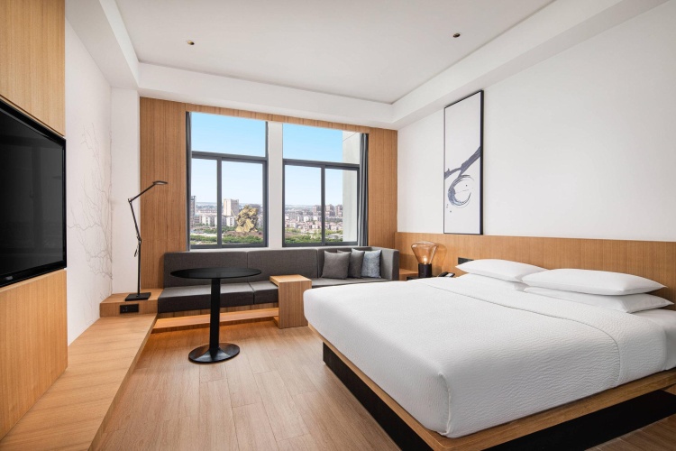 Deluxe Double room with view